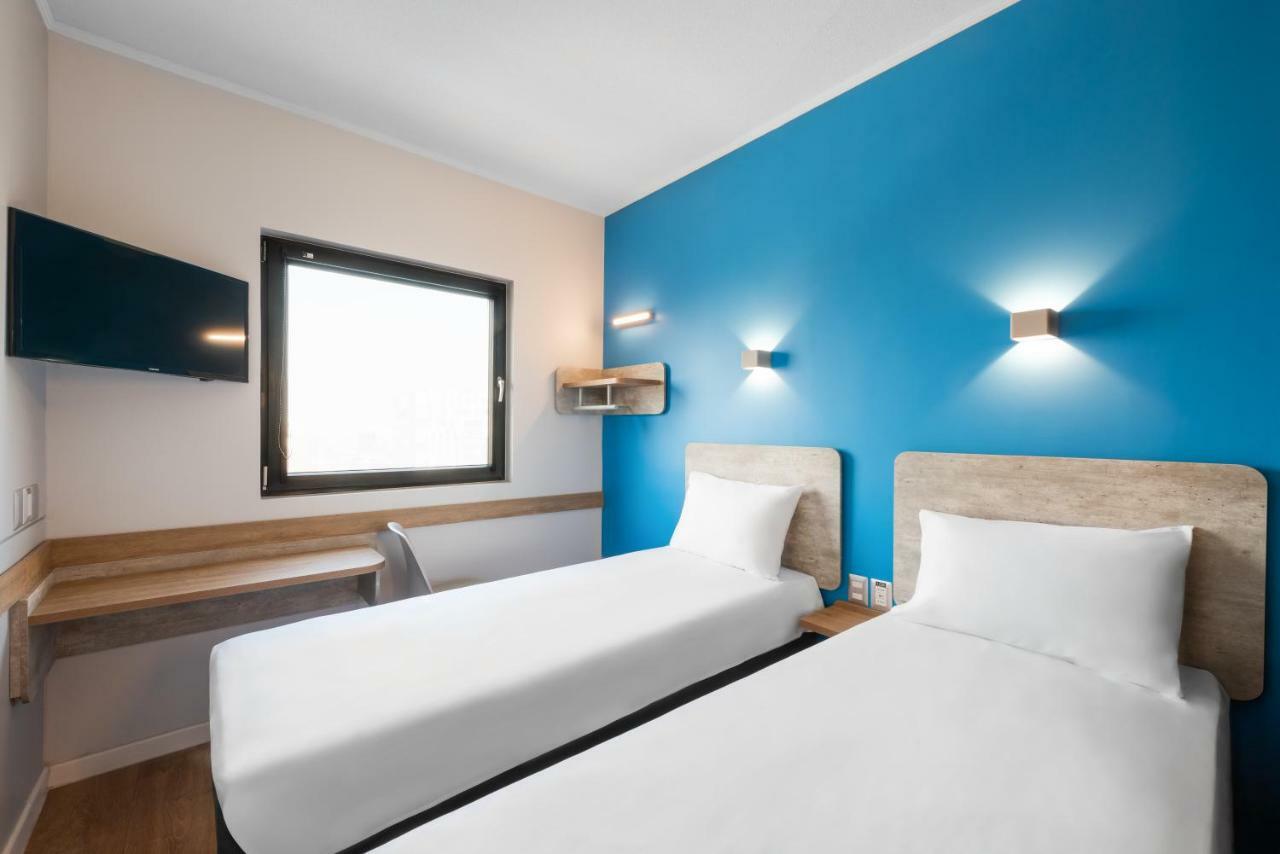 Ibis Budget Santiago Providencia Экстерьер фото